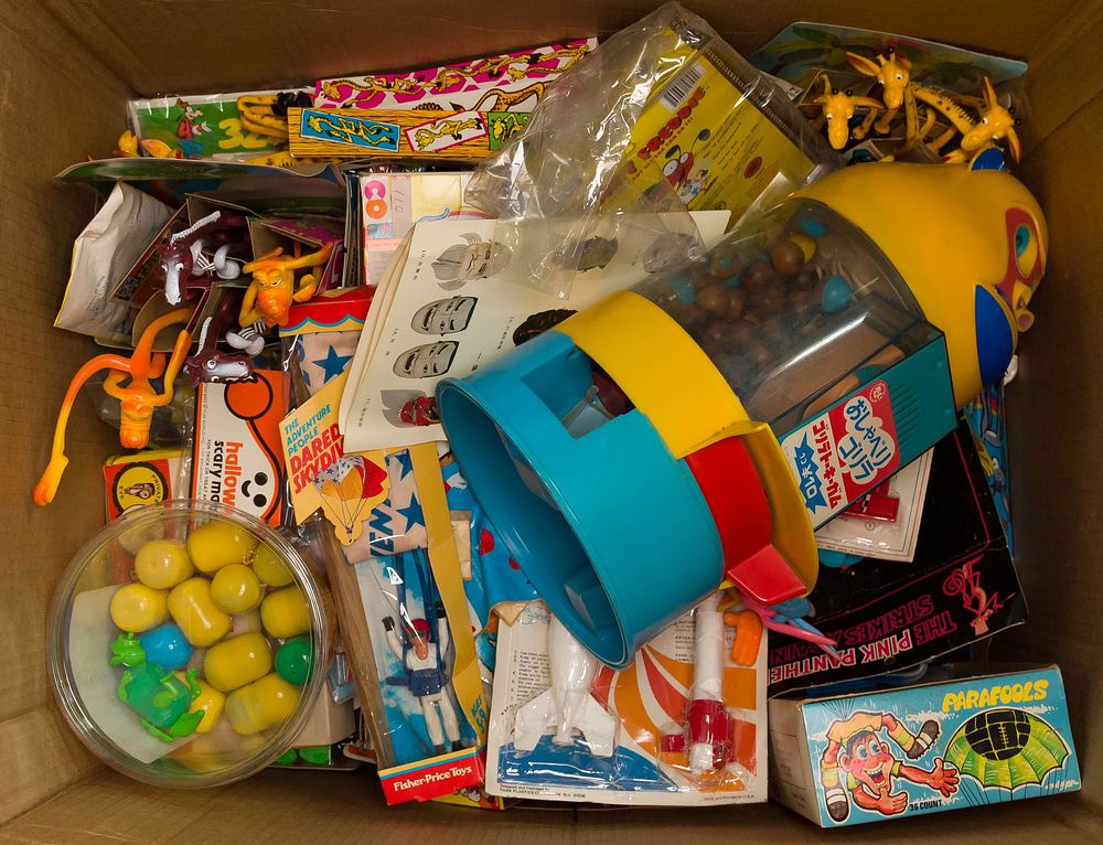 Lot 351: Leaf Candy and Toy Assortment