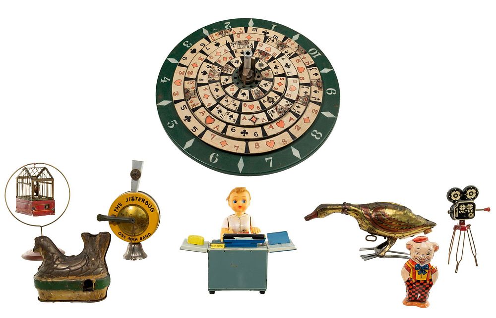 Lot 352: Lithographed Tin Toy Assortment