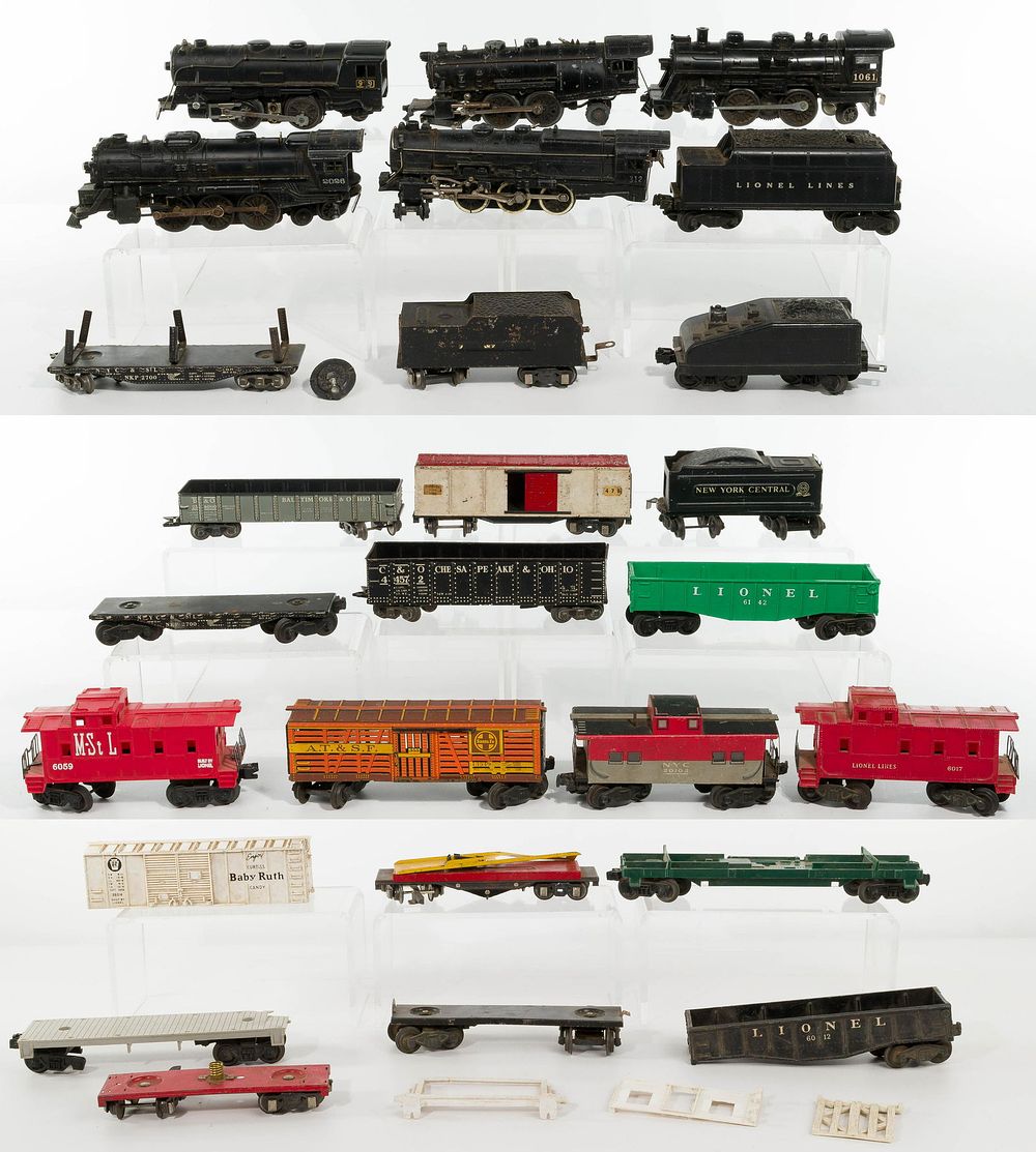 Lot 365: Model Train Assortment