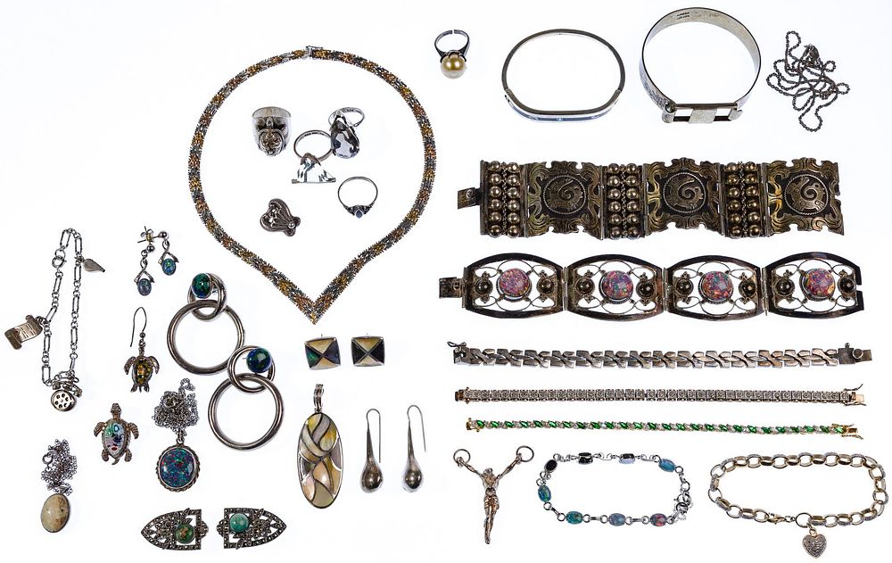 Lot 499: Sterling Silver Jewelry Assortment