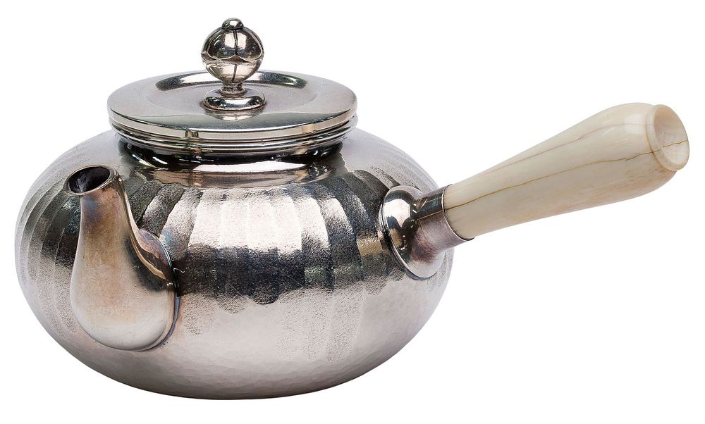 Lot 511: Japanese Silver Yokode Kyusu Teapot