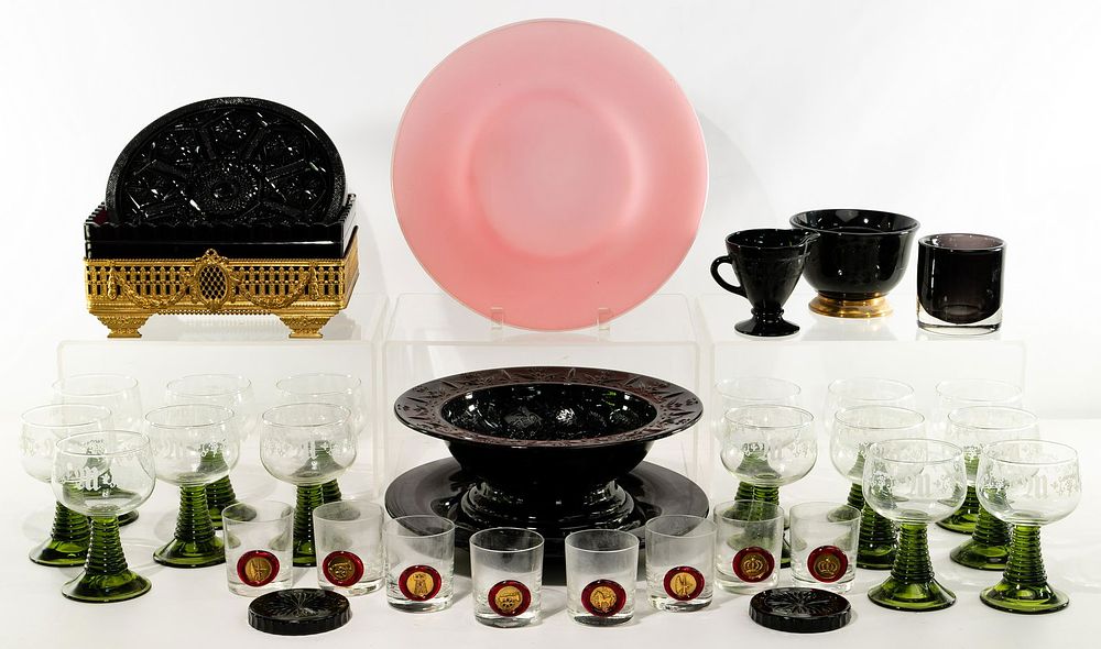 Lot 222: Glass Serving and Stemware Assortment