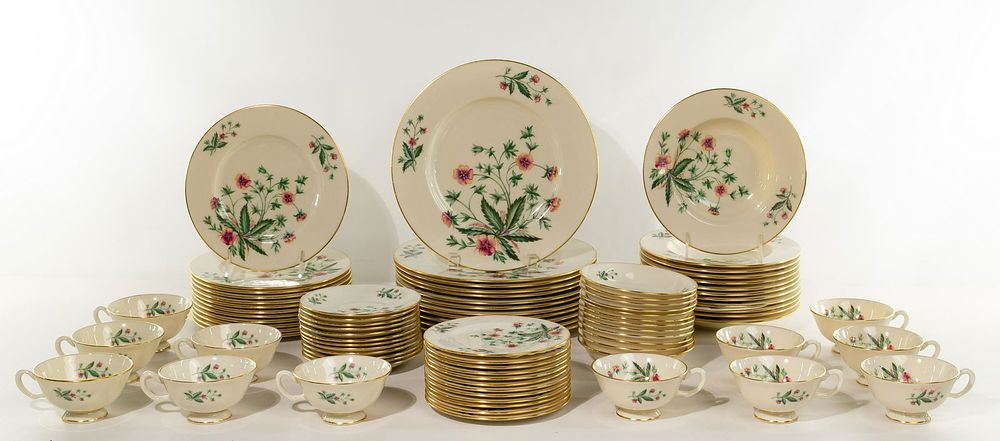 Lot 229: Lenox 'Country Garden' Porcelain China Service
