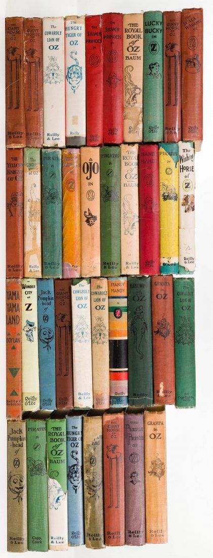 Lot 252: Ruth Plumly Thompson 'Oz' Book Assortment