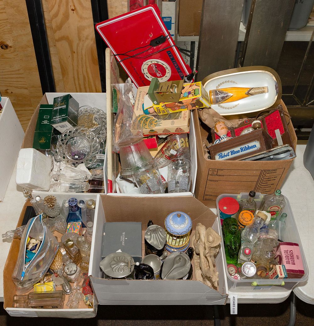 Lot 254: Breweriana and Glassware Assortment