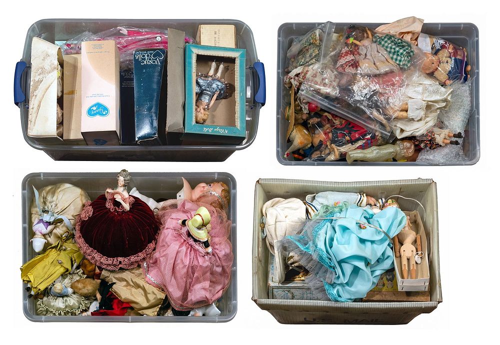 Lot 309: Doll Assortment