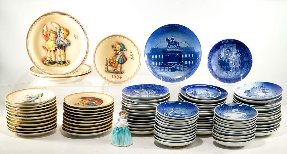 Lot 334: Bing & Grondahl and Hummel Plate Assortment