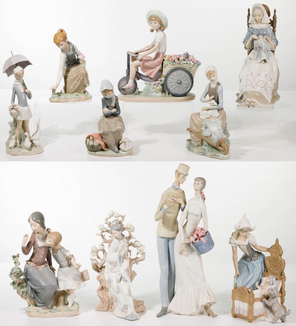 Lot 344: Lladro Figurine Assortment