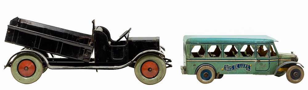 Lot 365: 'Bus De Luxe' and 'Hercules Lift Dump Truck'