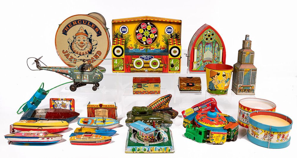 Lot 396: Lithographed Tin Toy Assortment