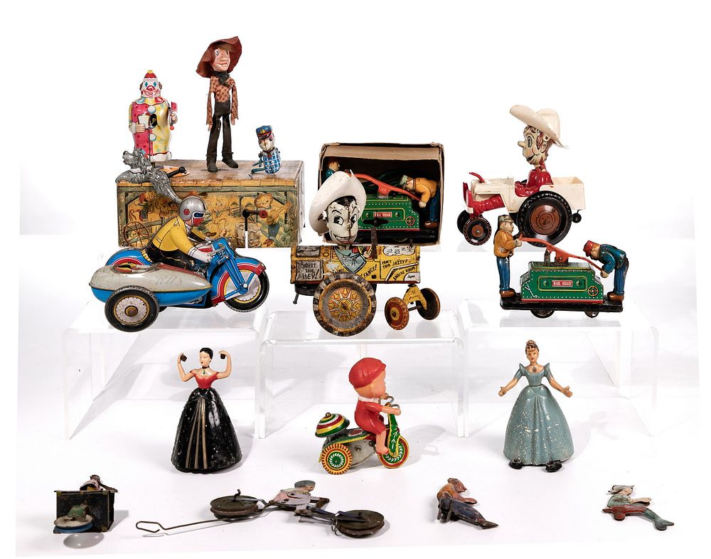 Lot 398: Lithographed Tin Toy Assortment