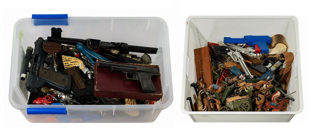 Lot 442: Western Toy Assortment