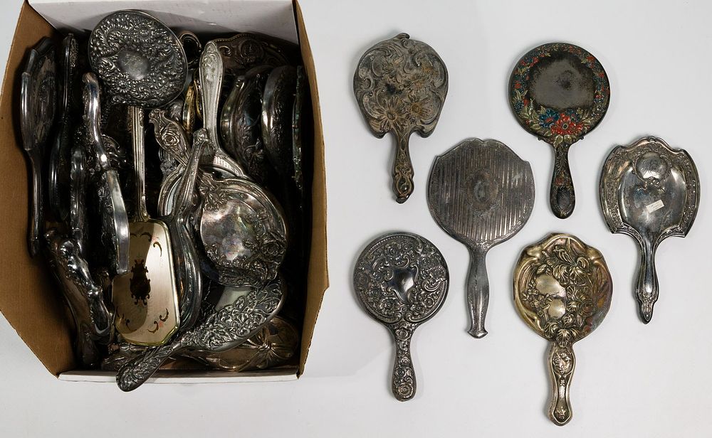 Lot 450: Vanity Mirror Assortment