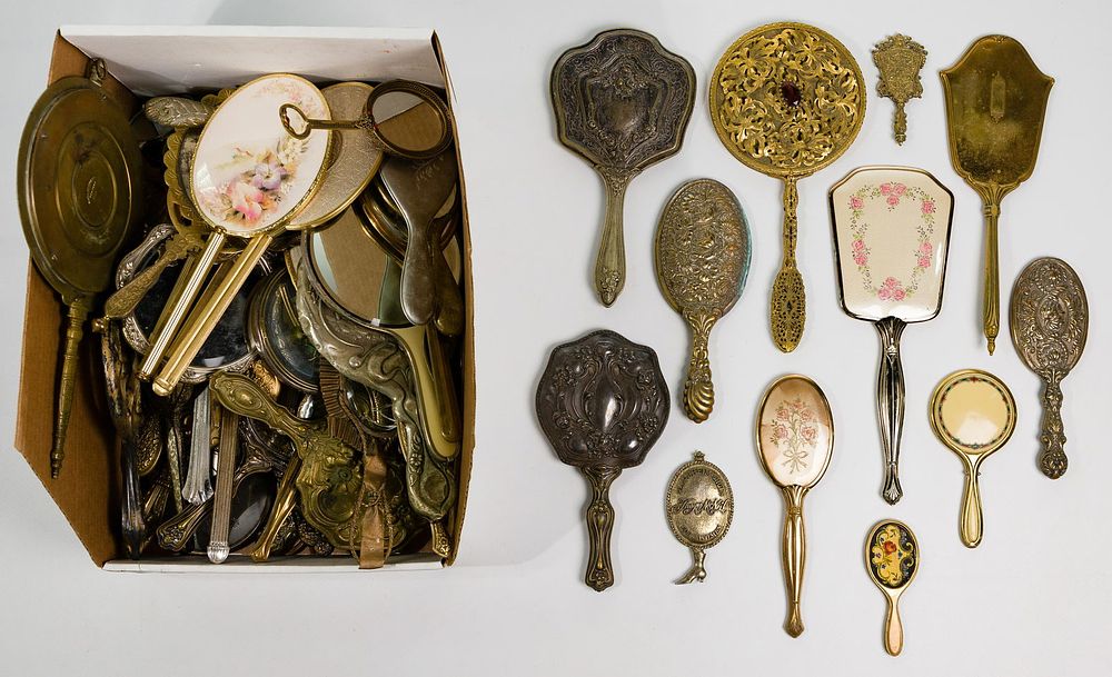Lot 452: Vanity Mirror Assortment