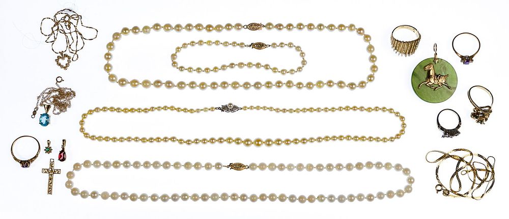 Lot 496: 14k Gold Jewelry Assortment