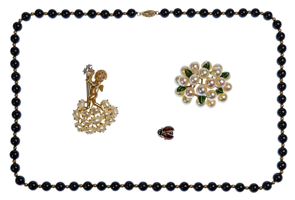 Lot 503: 14k Yellow Gold Jewelry Assortment
