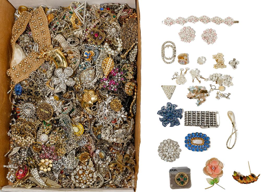 Lot 557: Rhinestone Jewelry Assortment