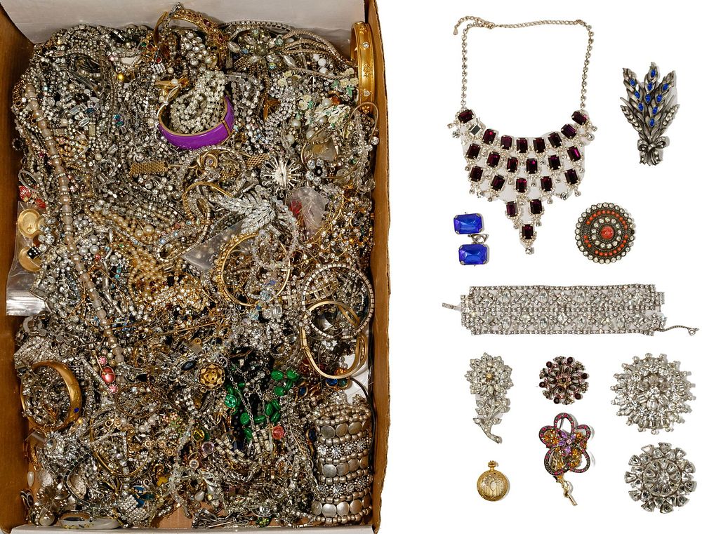 Lot 562: Rhinestone Jewelry Assortment