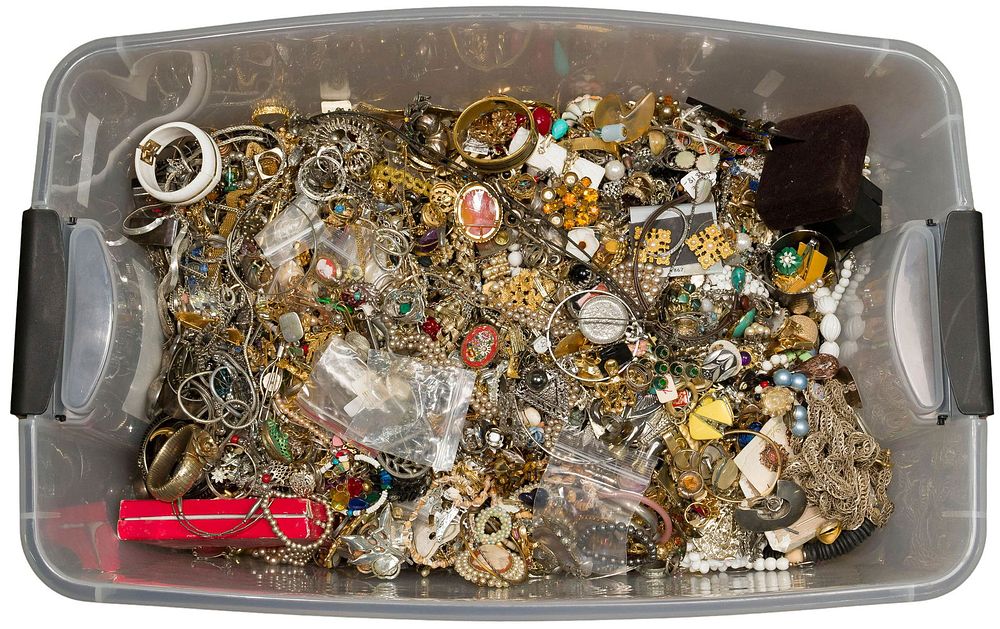 Lot 571: Costume Jewelry Assortment