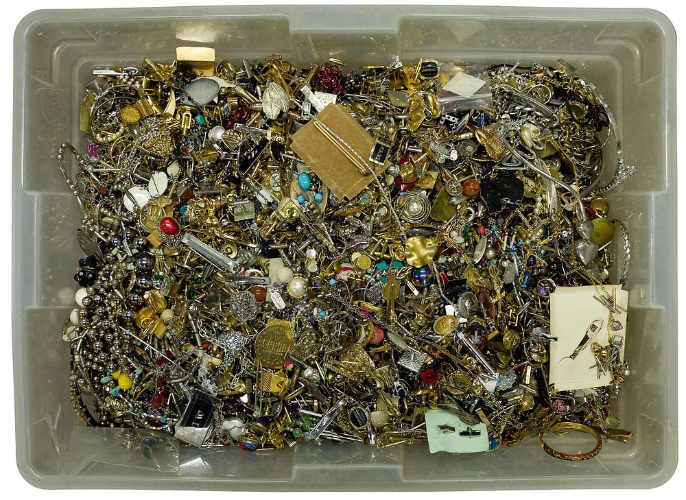 Lot 573: Costume Jewelry Assortment