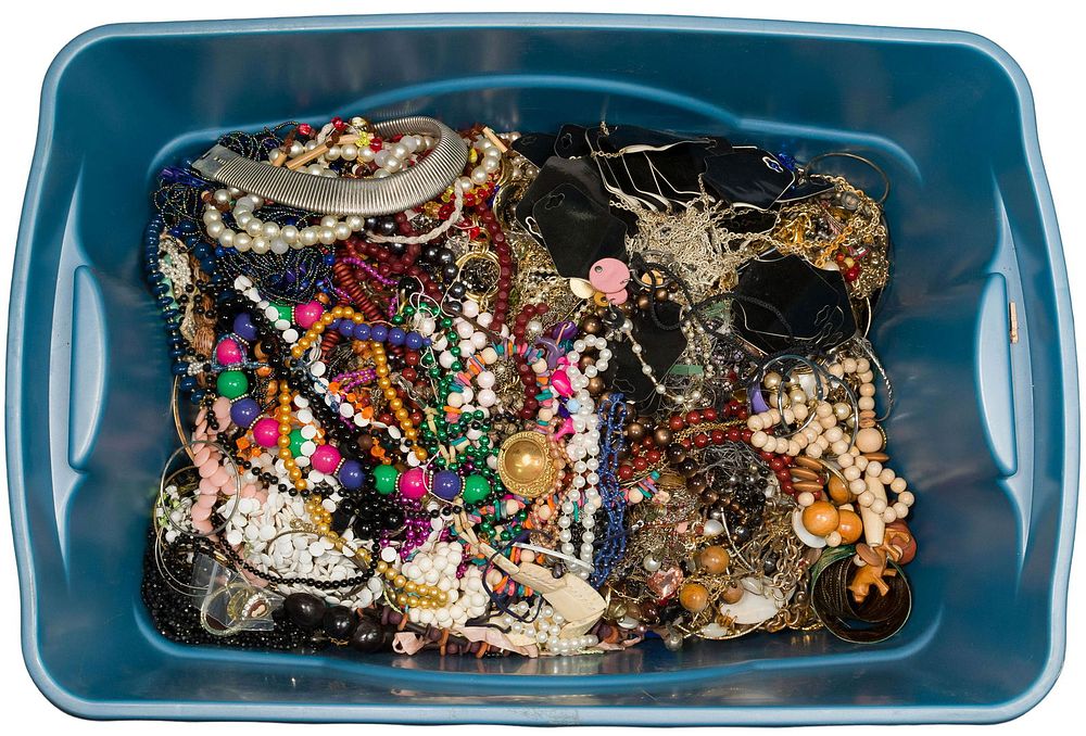 Lot 580: Costume Jewelry Assortment