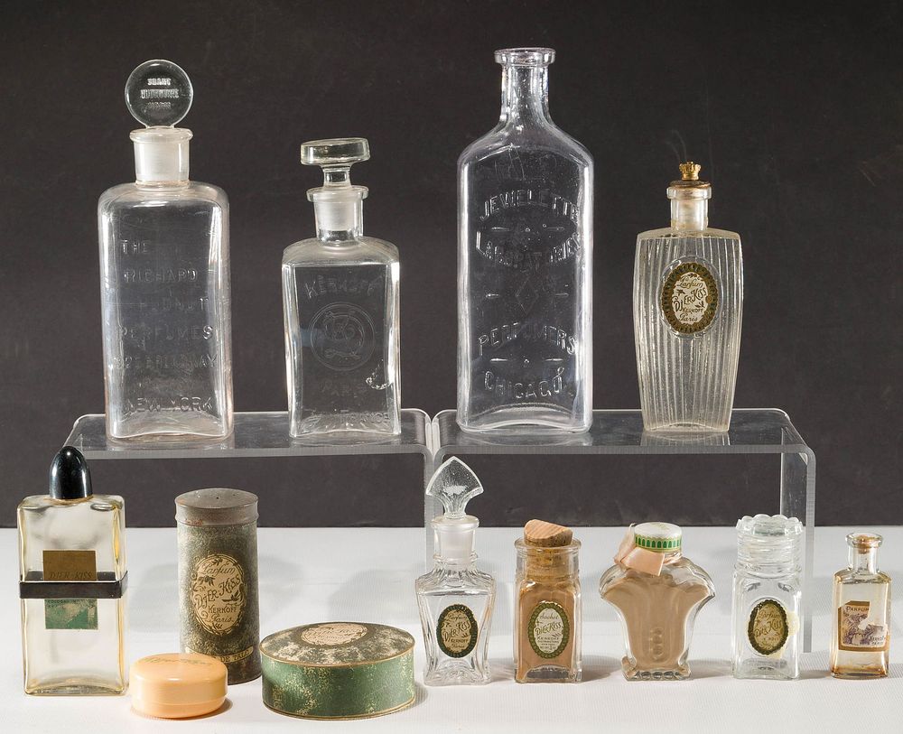 Lot 255: Kerkoff Dier-Kiss Perfume Bottle Assortment