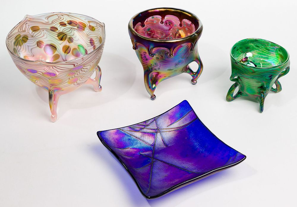 Lot 287: Iridescent Glass Assortment