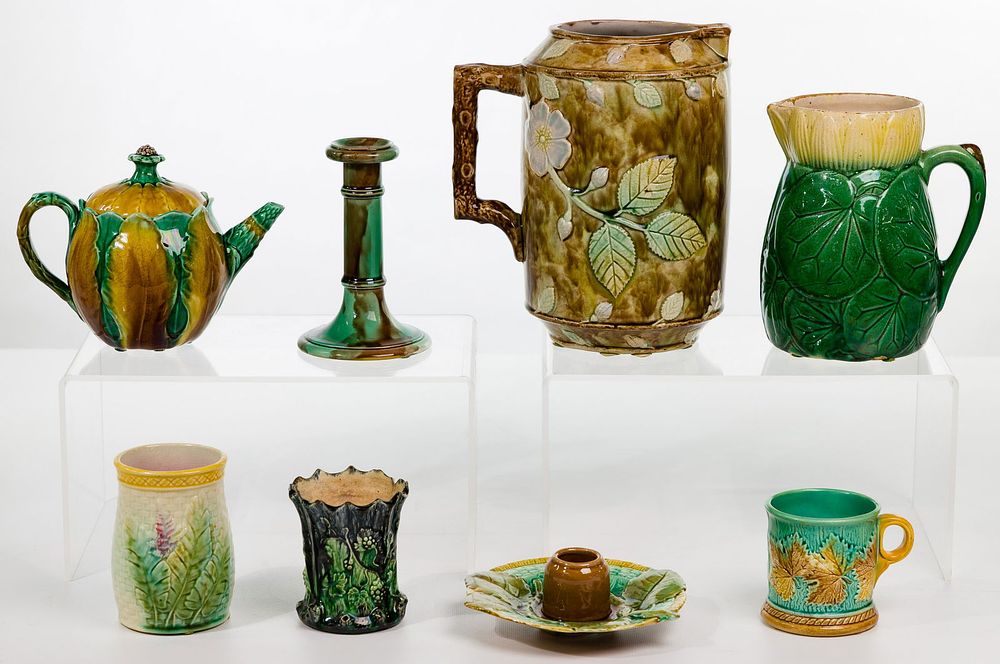Lot 311: Majolica Tableware Assortment