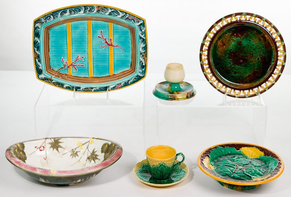 Lot 313: Wedgwood Majolica Assortment