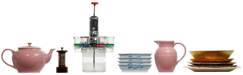 Lot 339: Serving Assortment