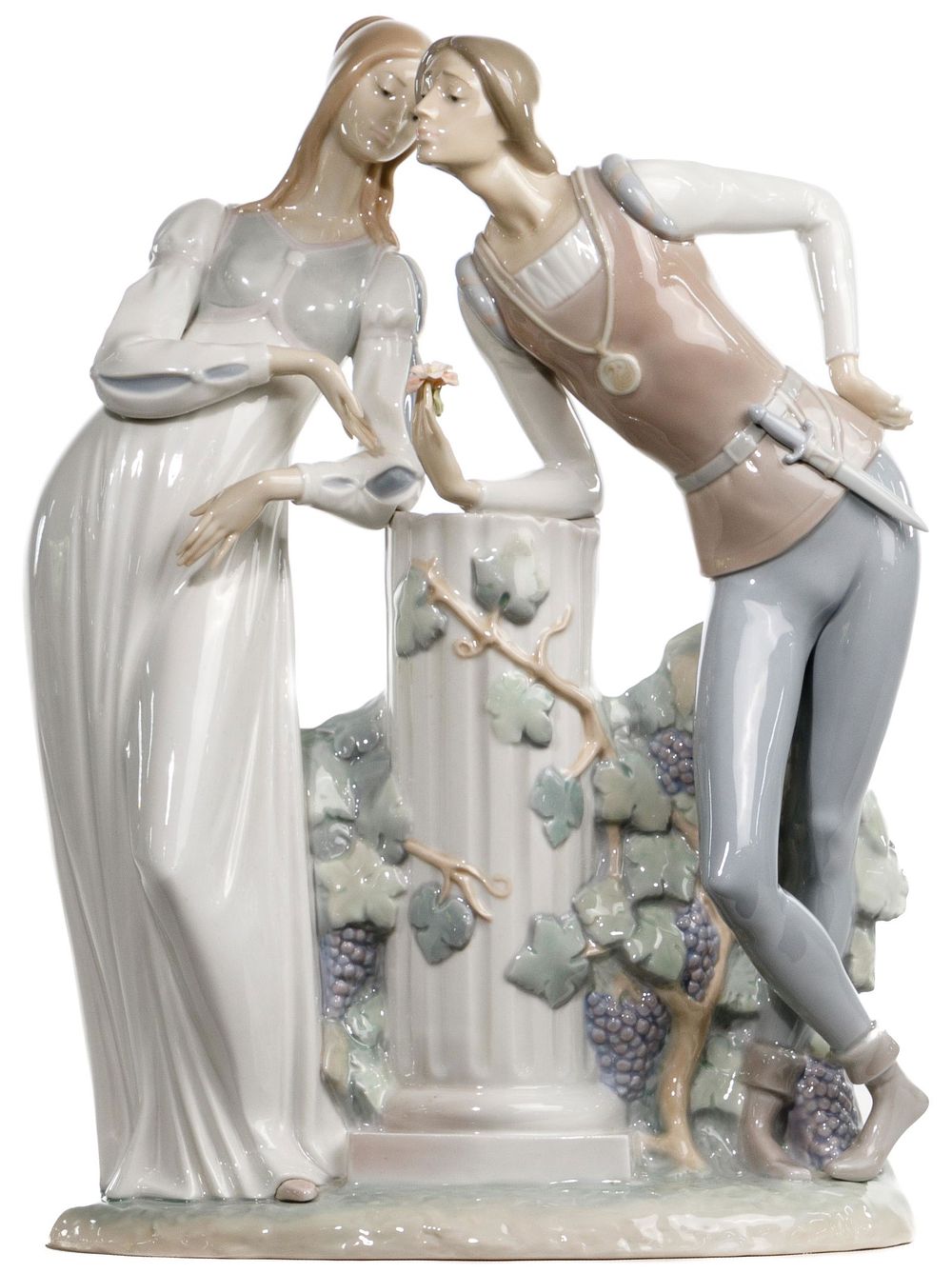 Lot 362: Lladro #4750 'Romeo and Juliet' Figurine