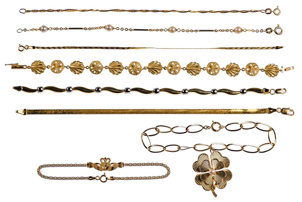 Lot 413: 14k Gold Bracelet Assortment