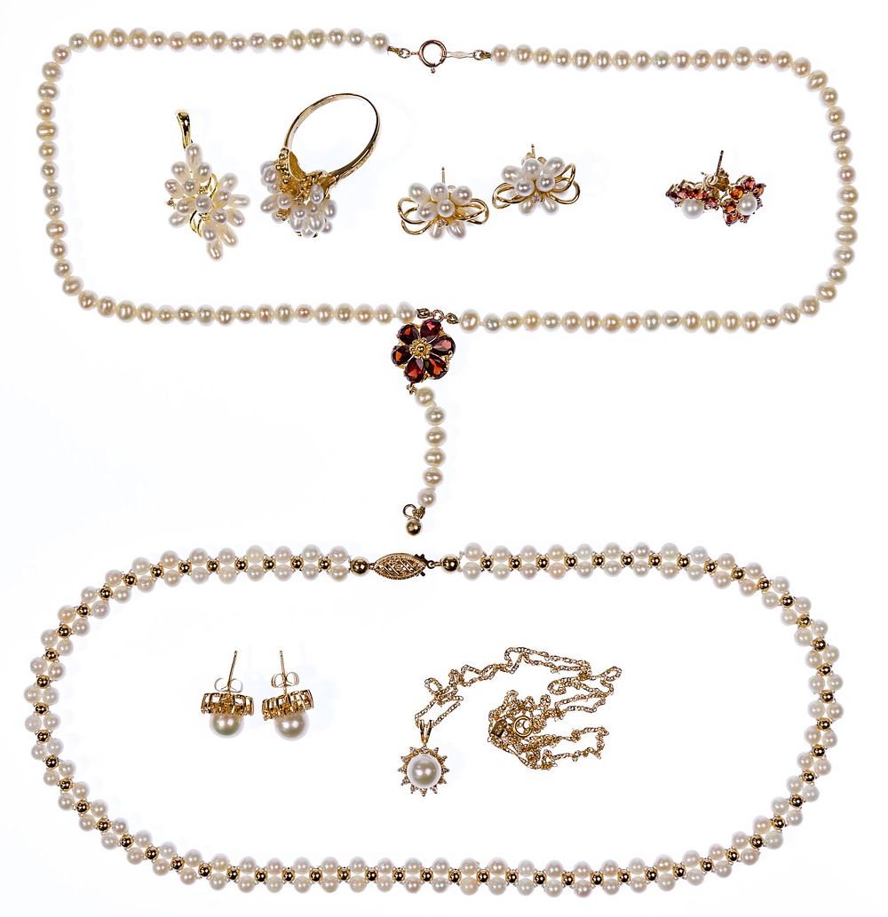 Lot 458: 14k Yellow Gold and Pearl Jewelry Suite Assortment