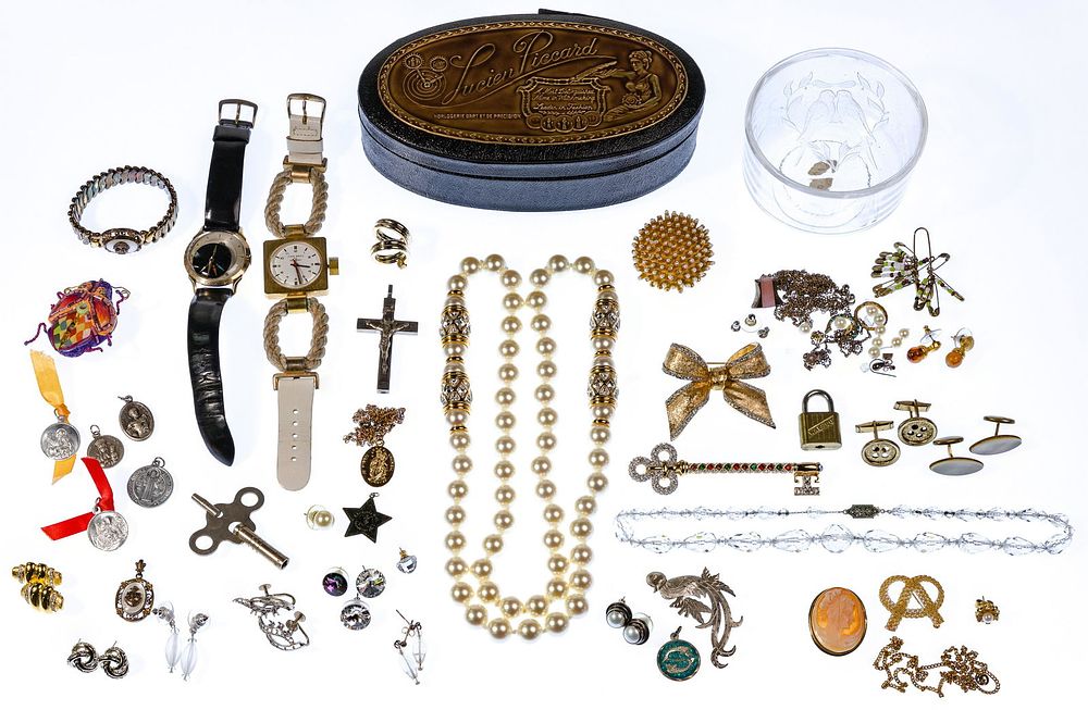 Lot 467: 18k Gold, Sterling Silver and Costume Jewelry