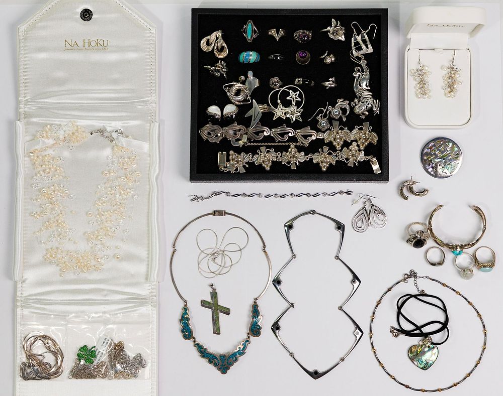 Lot 483: Sterling Silver Jewelry Assortment