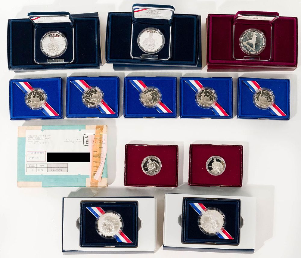 Lot 569: US Silver Commemorative Assortment