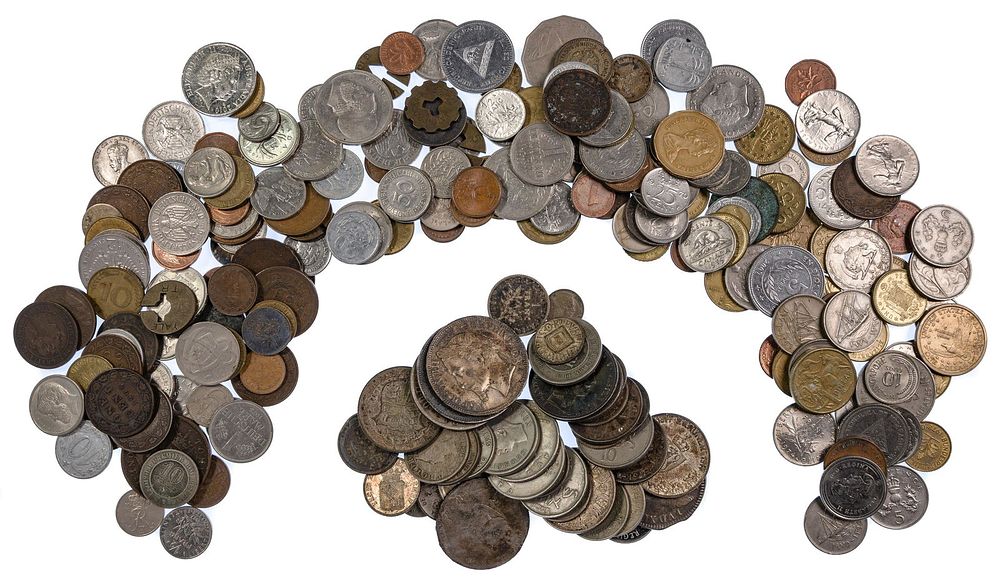Lot 594: World Coin Assortment