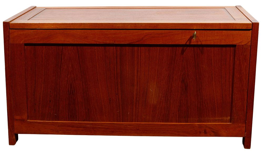 Randers Mobelfabrik for Illums Bolighus Danish Modern Teak Blanket Chest 
c.1965, wood storage 
