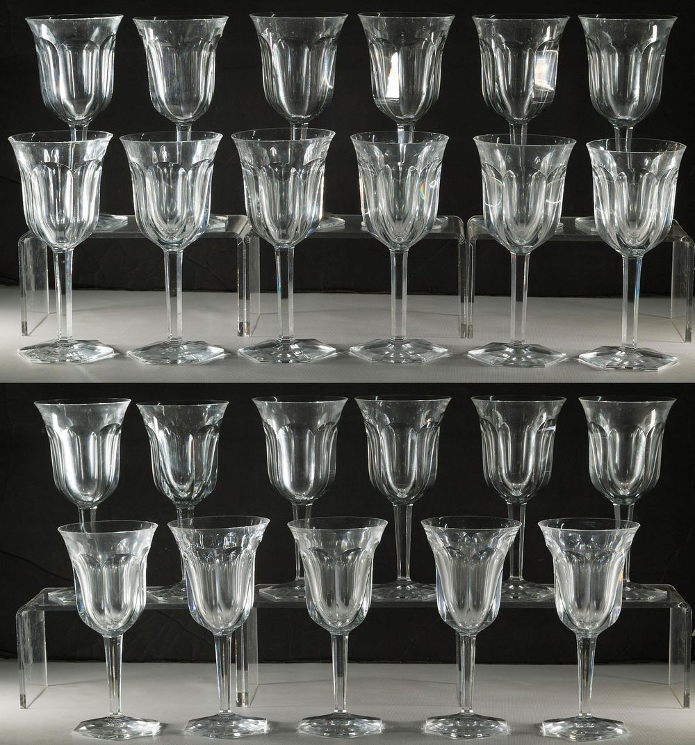 Lot 199: Baccarat Crystal