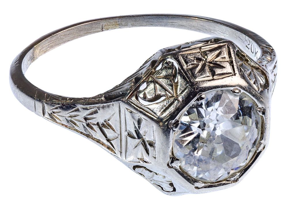 Lot 264: 18k White Gold and Diamond Ring