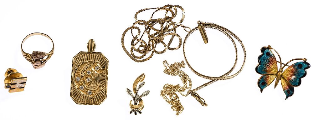 Lot 311: 18k, 14k and 10k Yellow Gold Jewelry Assortment