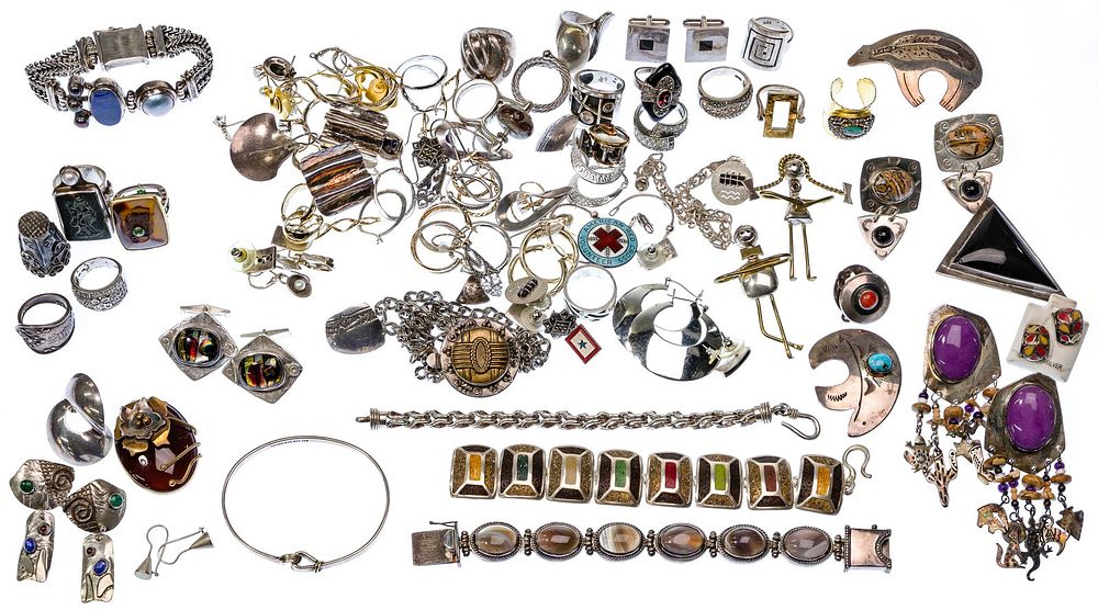 Lot 321: Sterling Silver Jewelry Assortment