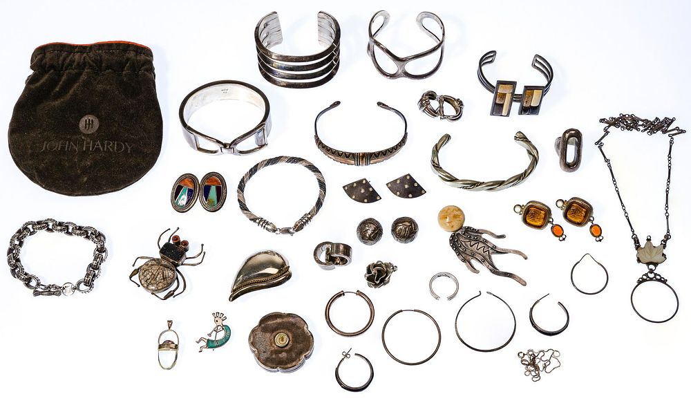 Lot 324: Sterling Silver Jewelry Assortment