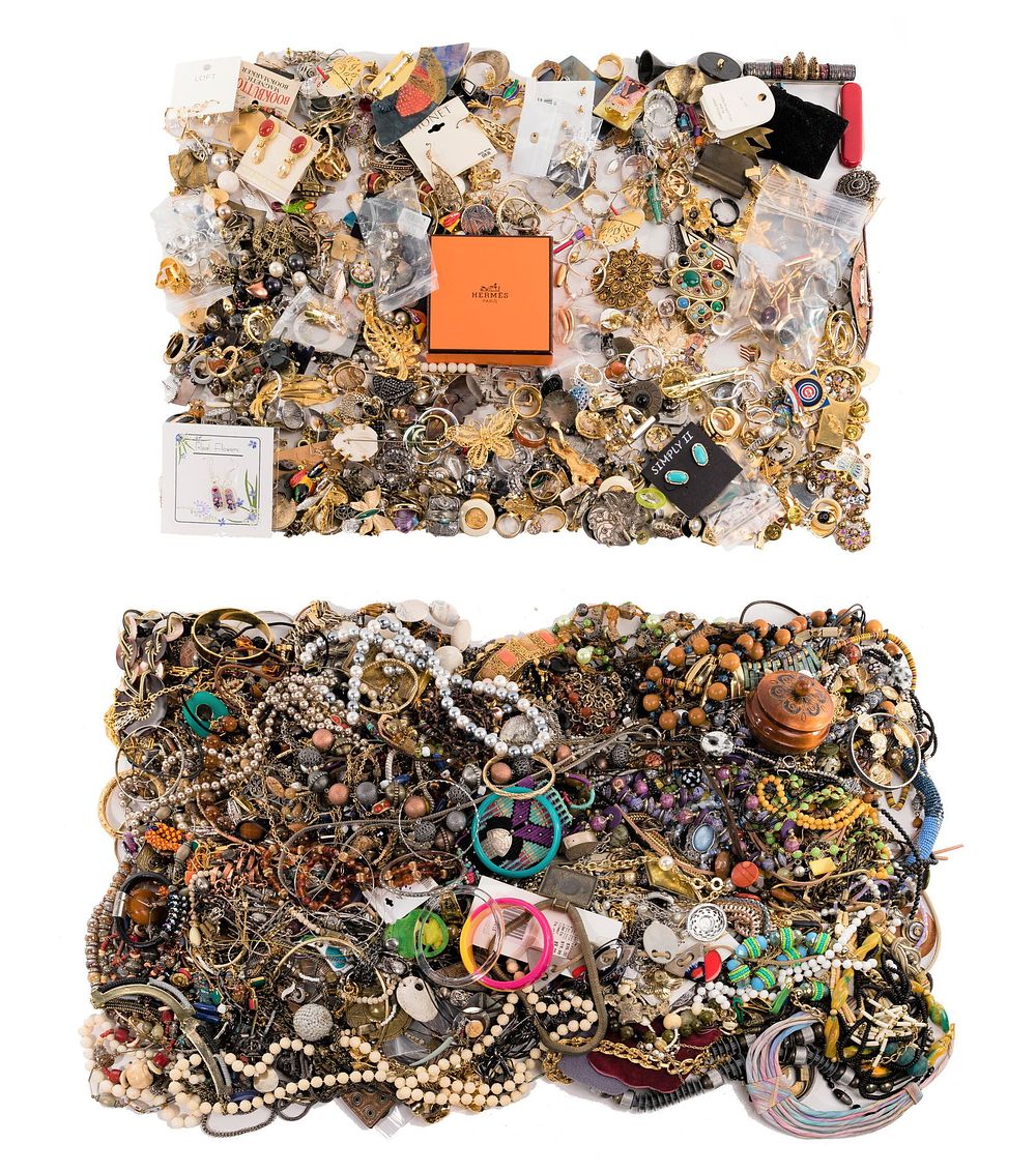 Lot 328: Costume Jewelry Assortment