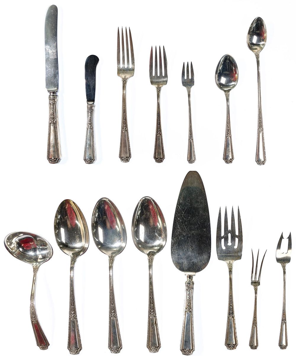 Lot 341: Towle 'Louis XIV' Sterling Silver Flatware Service