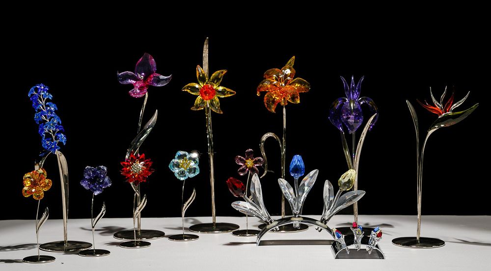 Lot 198: Swarovski Crystal Flower Collection