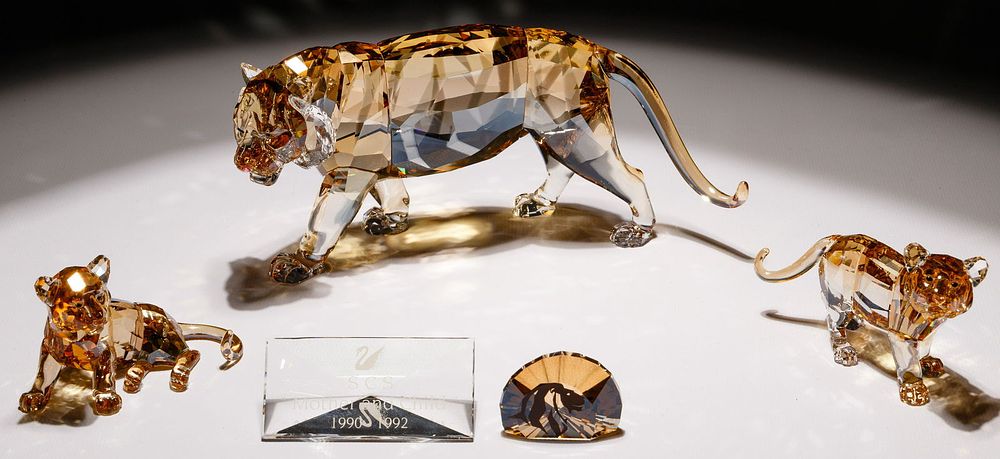 Lot 209: Swarovski Crystal Tiger Assortment