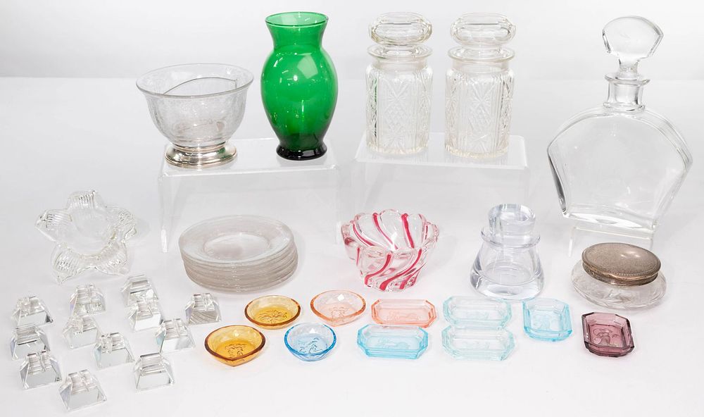 Lot 217: Glass Assortment