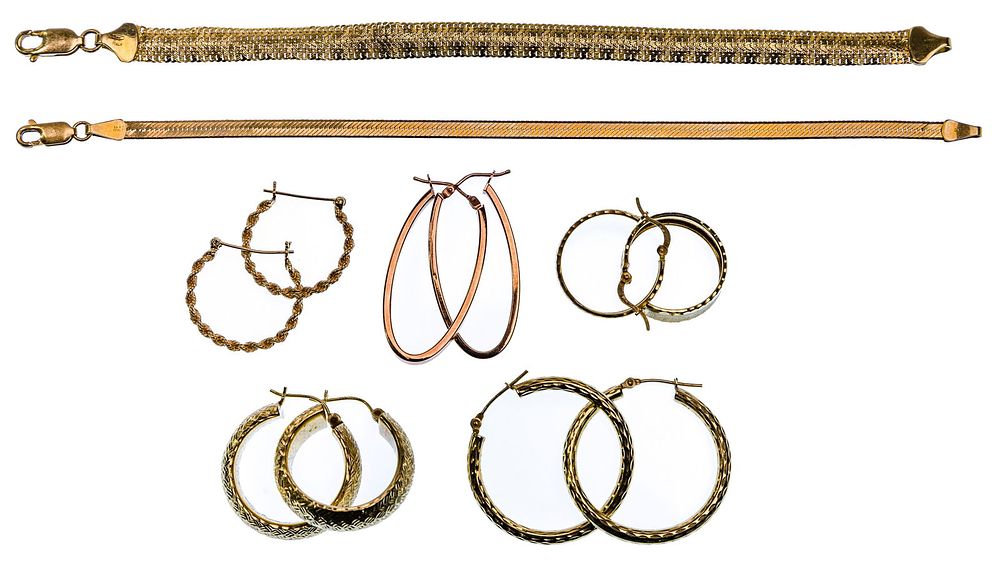 Lot 278: 14k Gold Earring and Bracelet Assortment