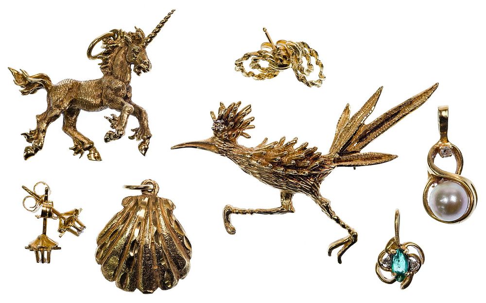 Lot 294: 14k Yellow Gold Jewelry Assortment